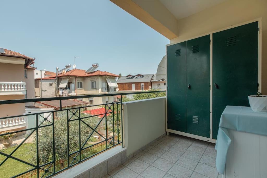 Tommy'S Family Apartment Катерини Екстериор снимка